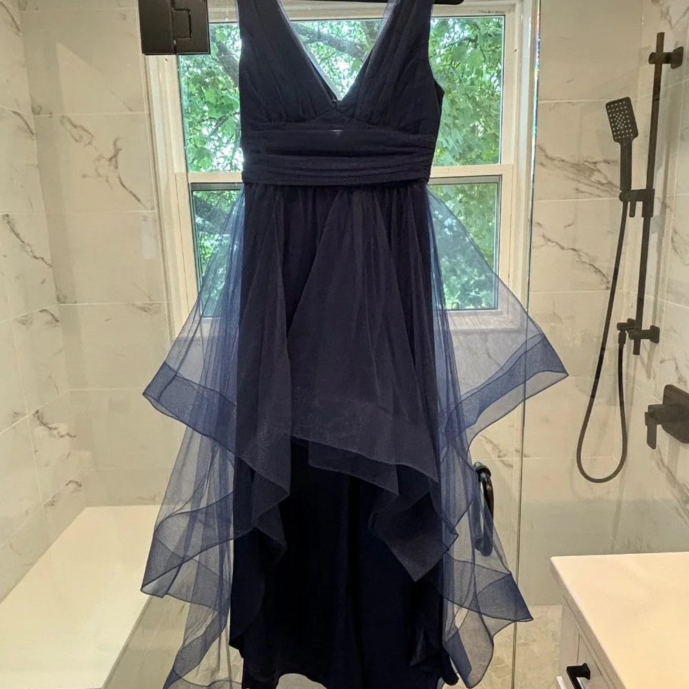 Chi Chi London Pleated Dress NWT - Picture 4 of 5